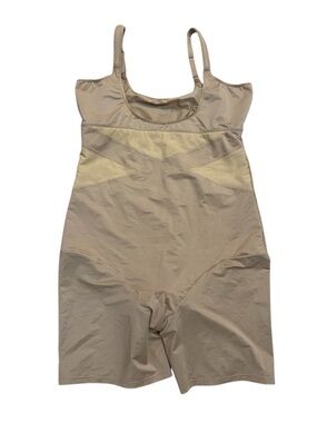 CACIQUE Lane Bryant Open-Bust Thigh Shaper in nude 22/24 like new